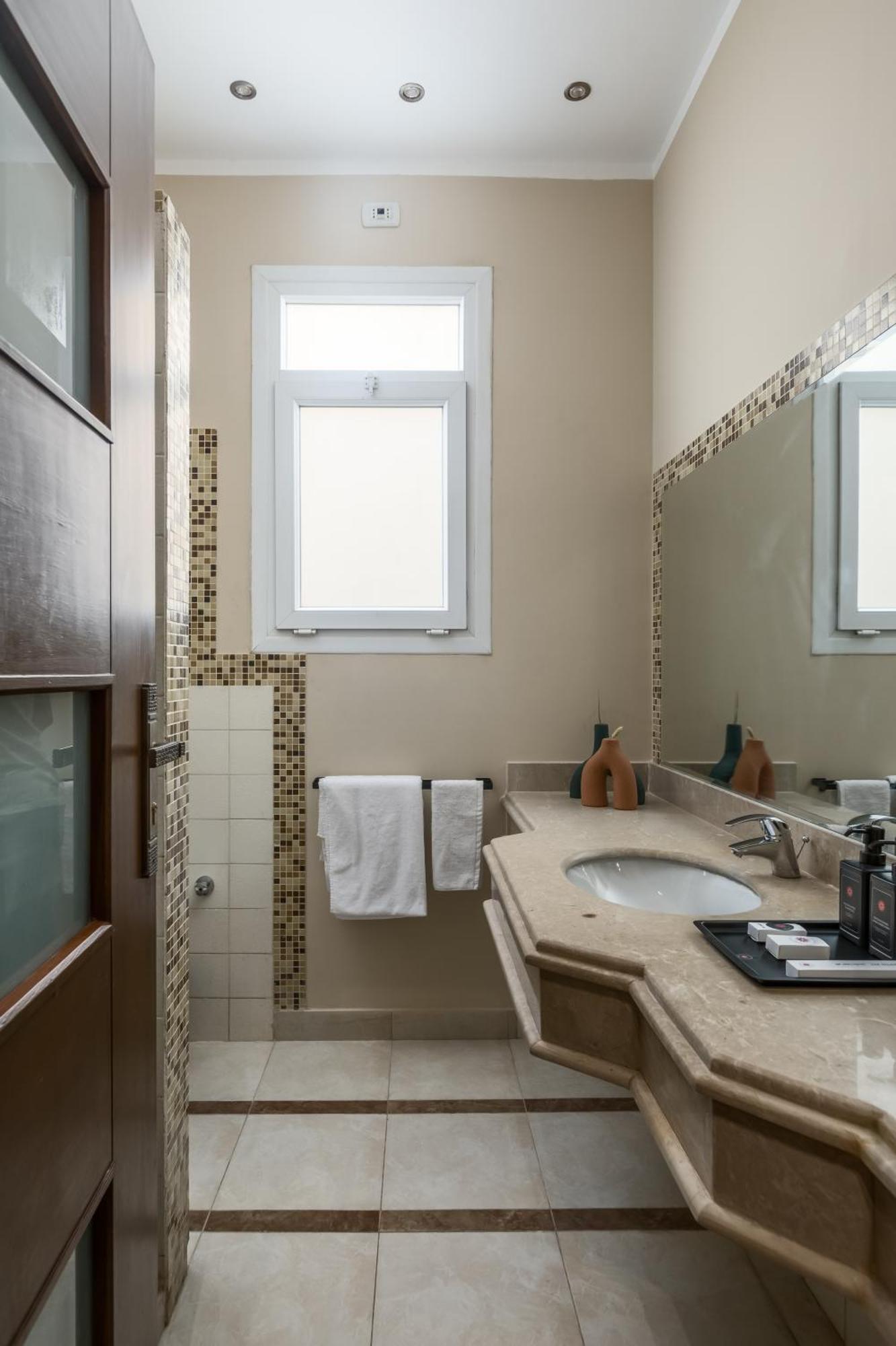 Livingville The Two-Fifty Cairo Exterior foto